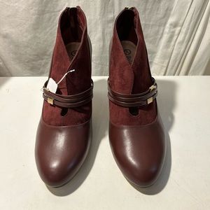 Bella Vita maroon color leather ankle booties 3” heel size 12M NWT